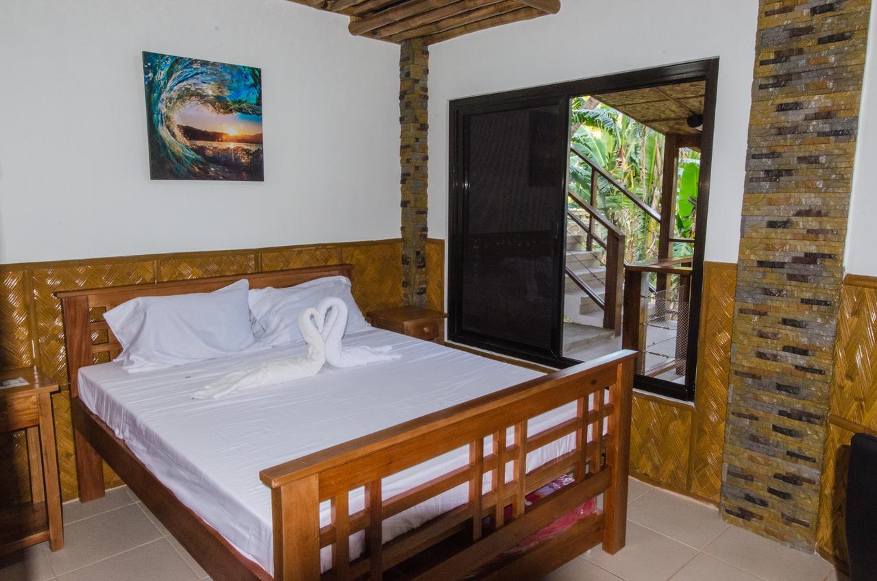 Villa De Pico Highland Beach Resort Puerto Galera Esterno foto